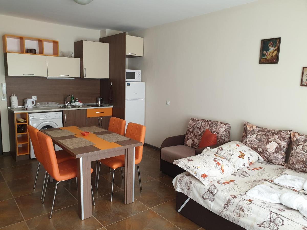 Апартаменти Кастро/Castro Apartments Tsarevo Exteriör bild