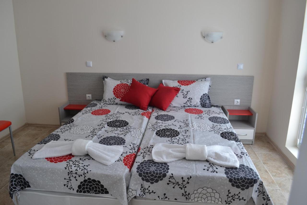 Апартаменти Кастро/Castro Apartments Tsarevo Exteriör bild