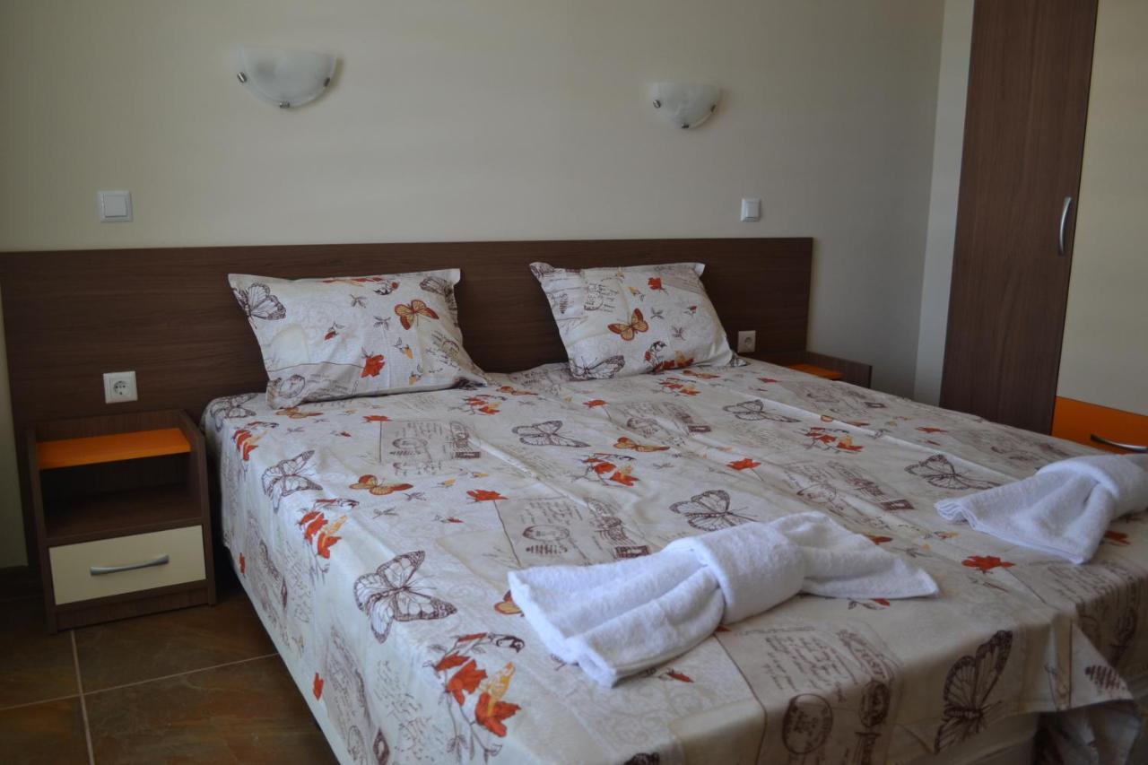 Апартаменти Кастро/Castro Apartments Tsarevo Exteriör bild